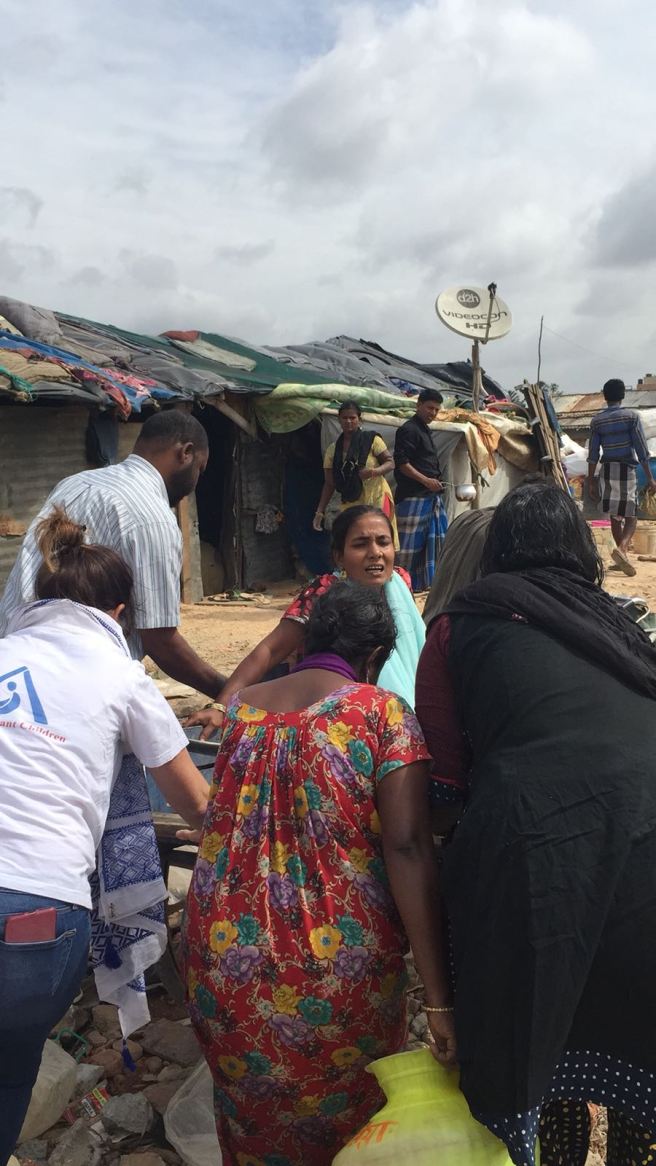 f56e27b4-4344-4255-a93d-a2196ffdb093